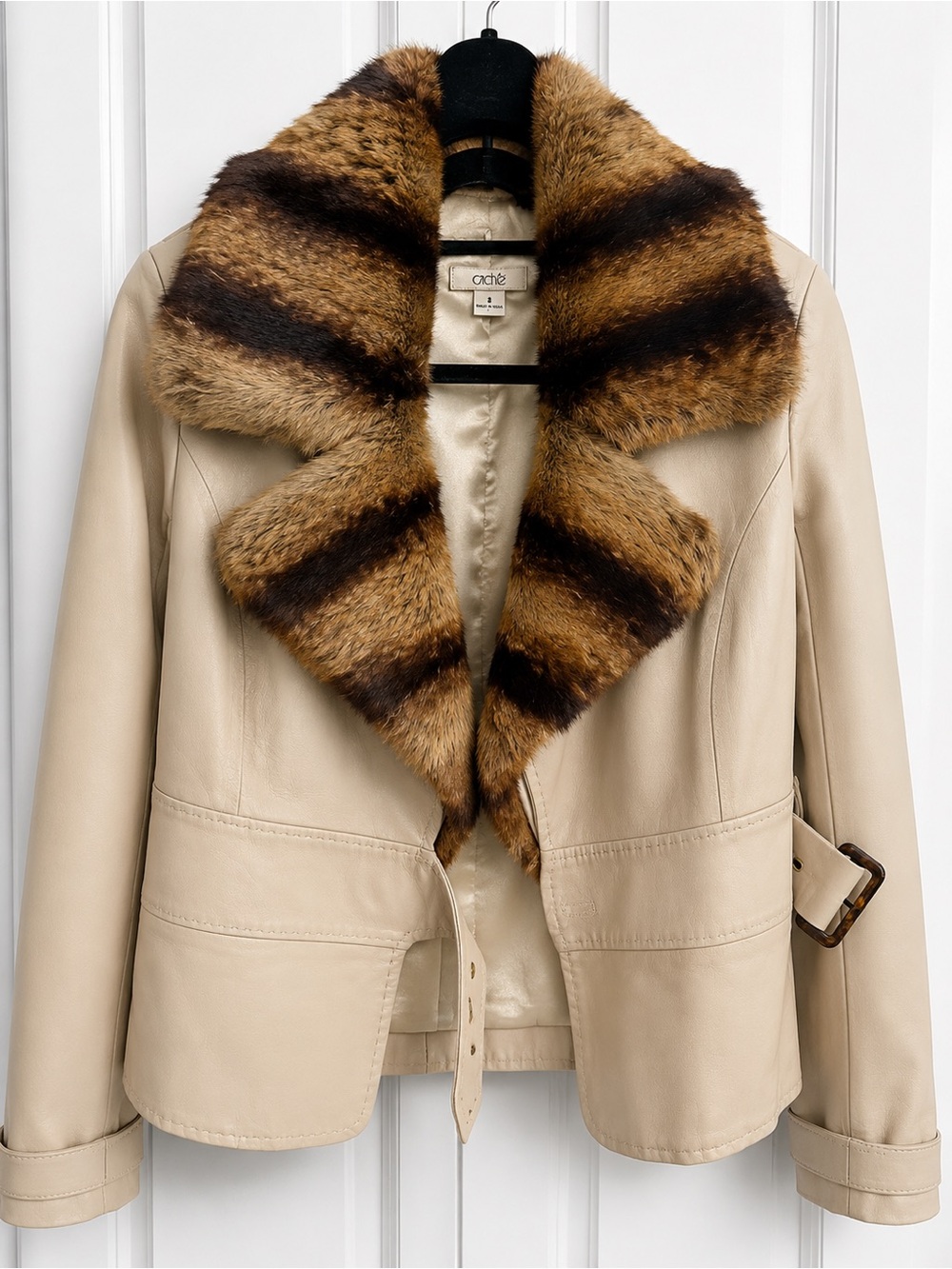 Cache Vintage Cream Leather Jacket with Fox Collar